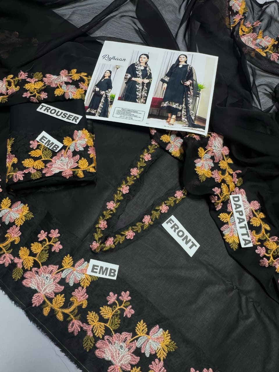 RUJHAN (PREMIUM LAWN) - Image 7